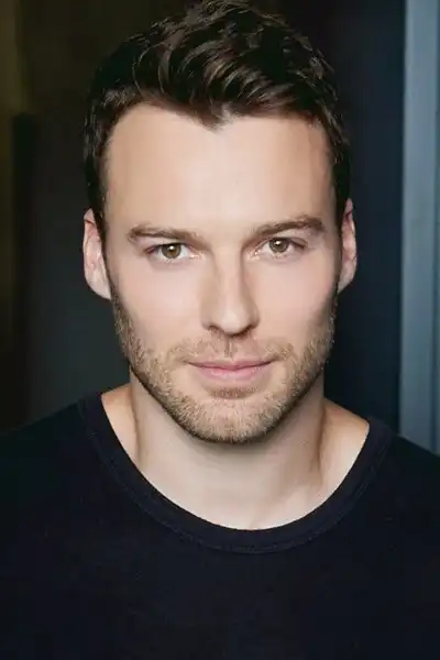 Peter Mooney headshot
