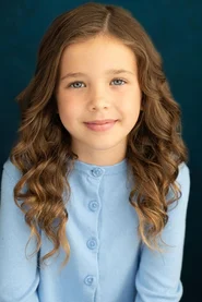 Chloe McKinnon headshot