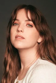 Aislinn Paul headshot