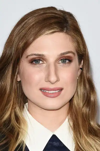 Emily Arlook headshot