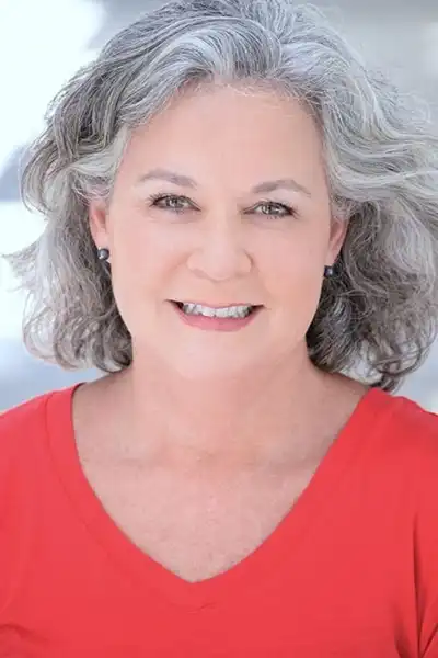 Elizabeth Becka headshot
