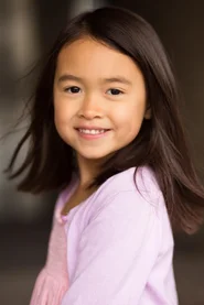 Riley Chung headshot