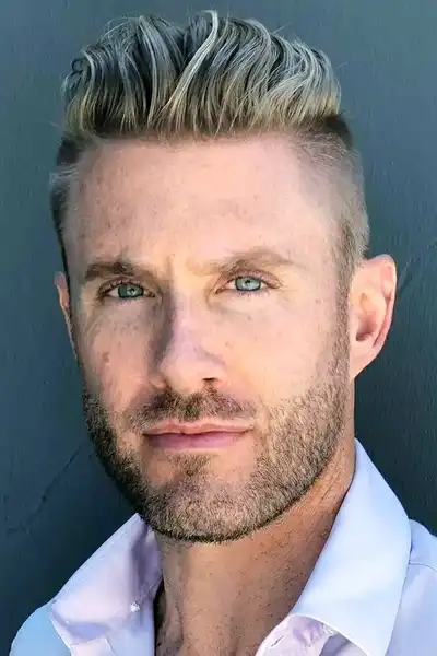 Chase Hoyt headshot