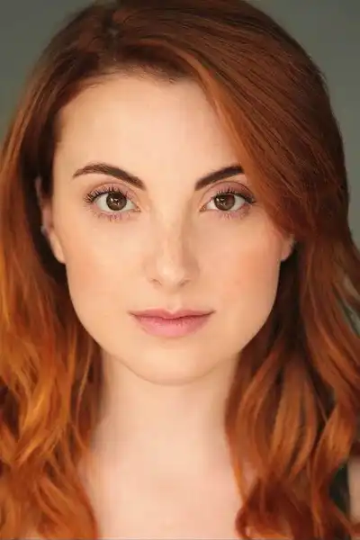 Juliette Goglia headshot