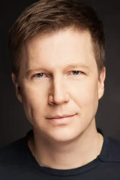 Noel Johansen headshot
