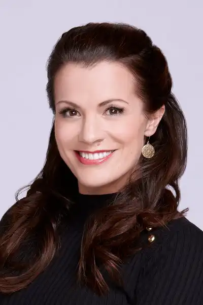 Melissa Claire Egan headshot