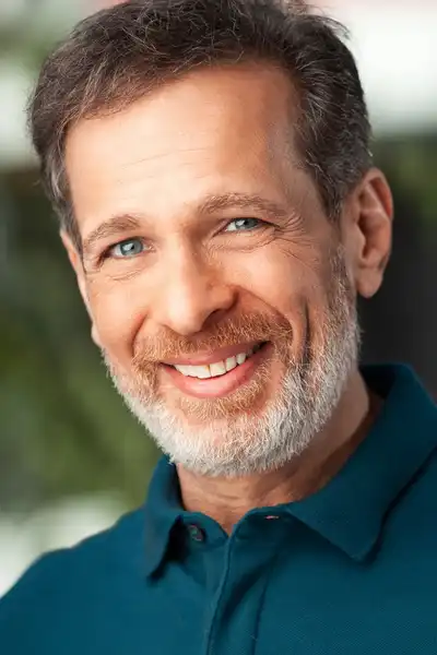 Michael Gordin Shore headshot