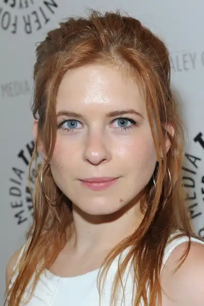 Magda Apanowicz headshot