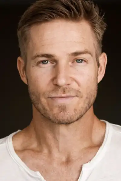 Jilon VanOver headshot