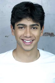 Noah de Mel headshot