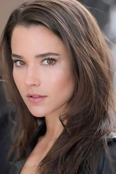Rhiannon Fish headshot