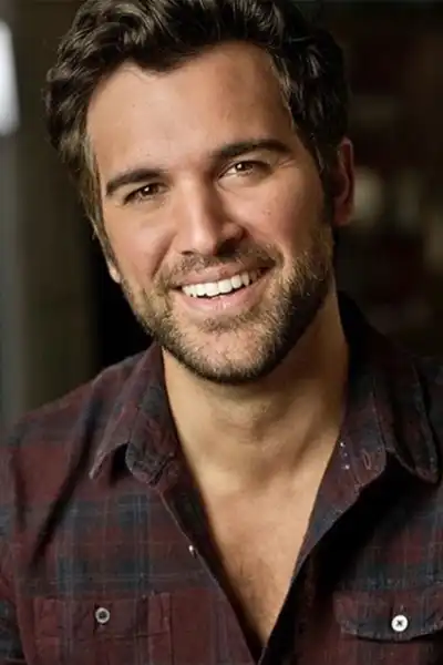 Juan Pablo Di Pace headshot