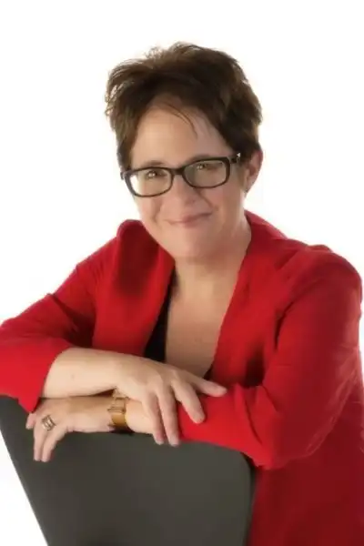 Mandy Baggot headshot
