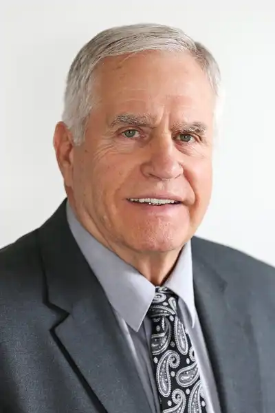 Walter Platz headshot