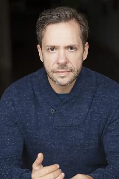 Brett Gentile headshot