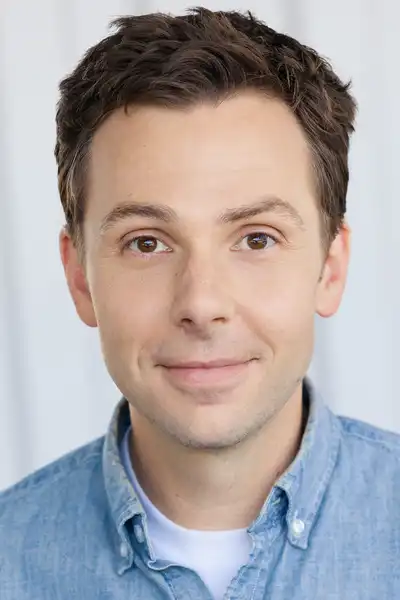 Gabriel Tigerman headshot