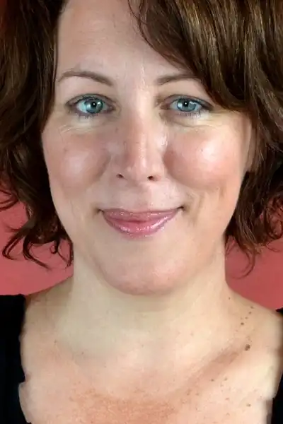 Danielle Bourgon headshot