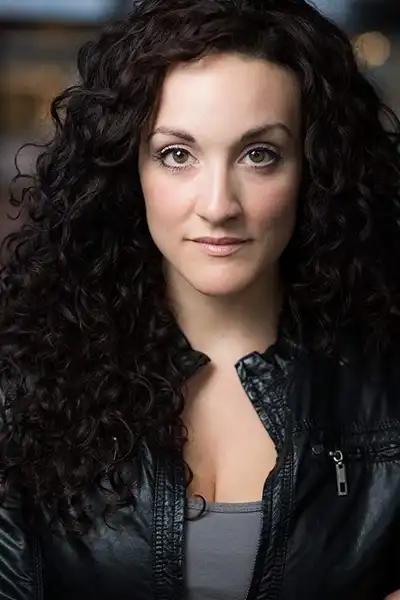 Stefania Indelicato headshot
