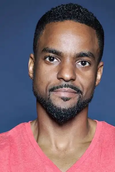 Ronnie Rowe headshot