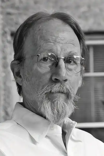 Raynor Scheine headshot