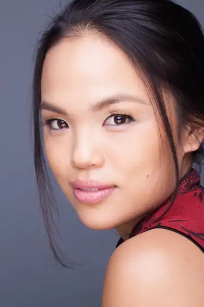 Nikki SooHoo headshot