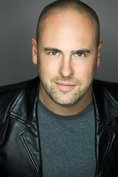 Tom Costello headshot