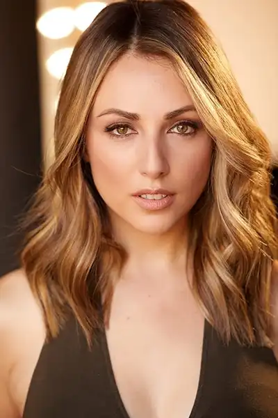 Nicola Posener headshot
