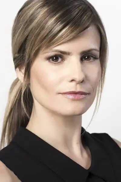 Nicole Dalton headshot