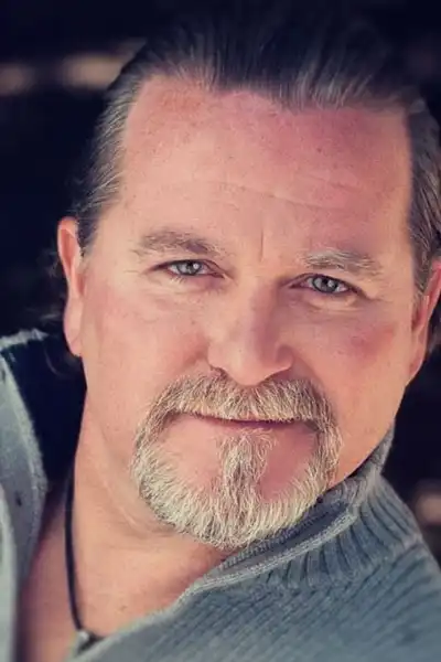 Vic Browder headshot