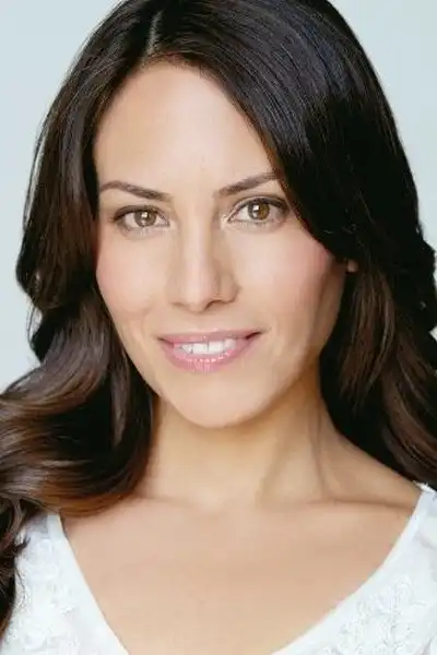 Paula Rivera headshot