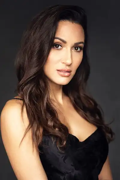 Sitara Hewitt headshot
