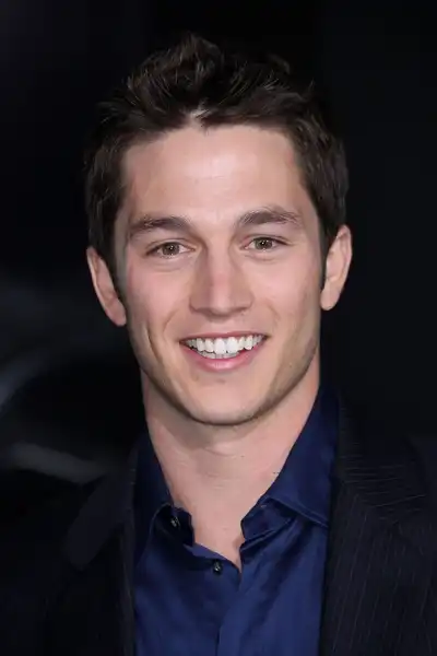 Bobby Campo headshot
