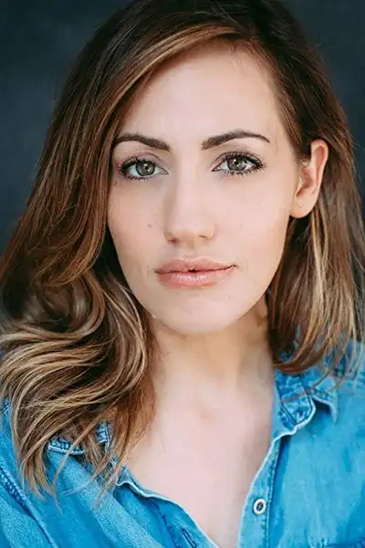 Zibby Allen headshot