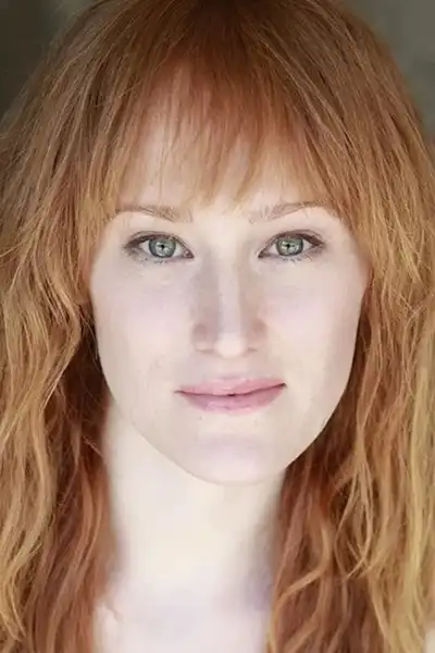 Willow Geer headshot