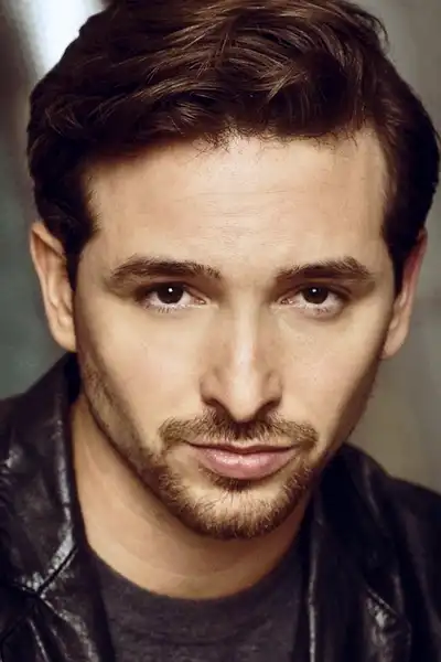Evert Houston headshot
