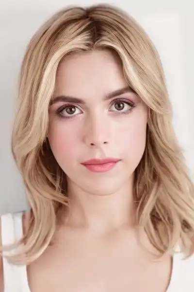 Kiernan Shipka headshot