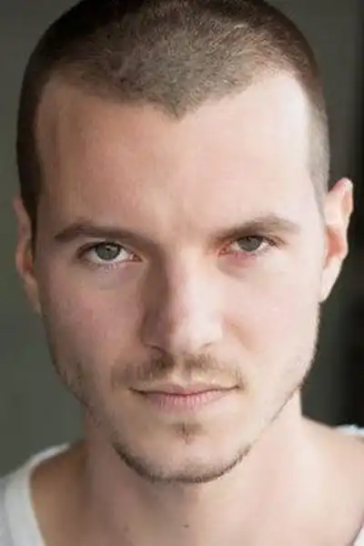 Nathan Keyes headshot