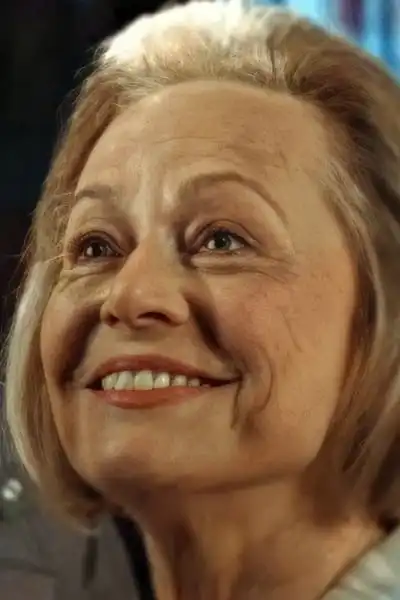Ann McKenzie headshot