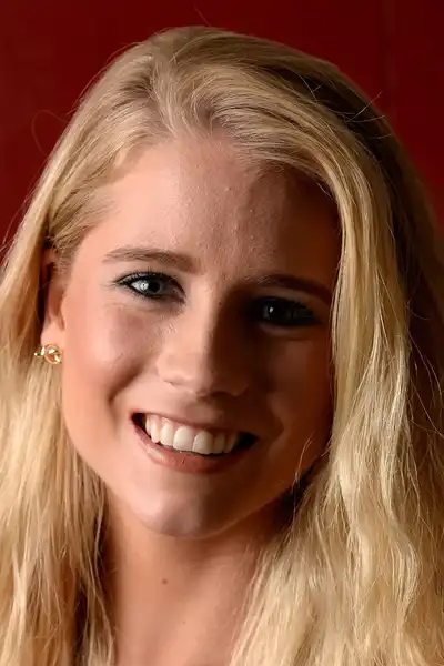 Cassidy Gifford headshot