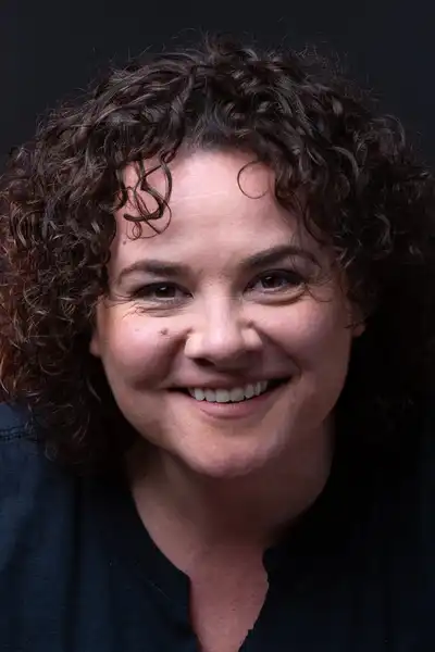Shannon McDonough headshot