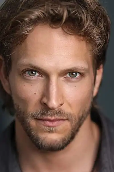 Jon Cor headshot
