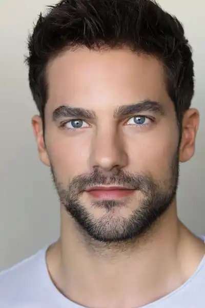 Brant Daugherty headshot