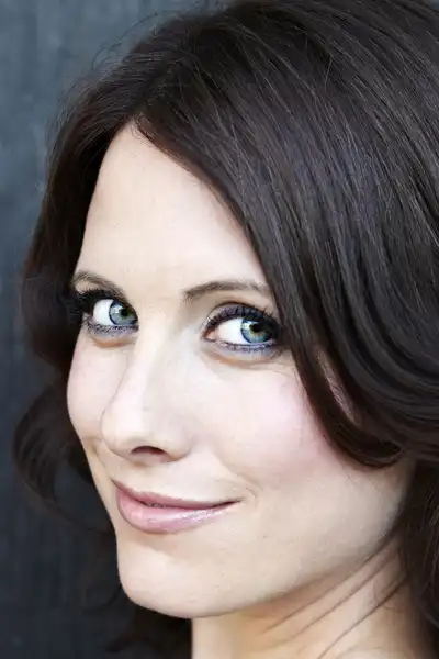 Pip Dwyer headshot