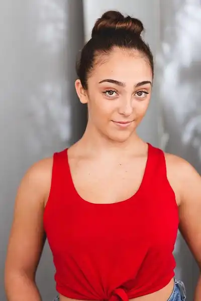 Brianna Daguanno headshot