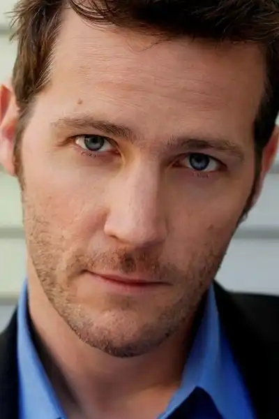 Graham Abbey headshot