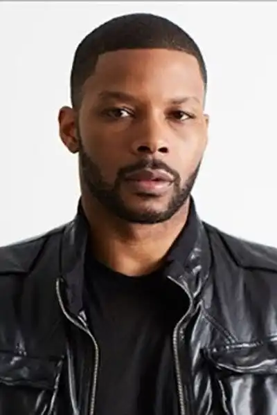 Kerry Rhodes headshot