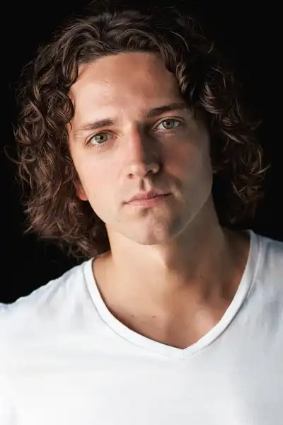 Sebastian Gregory headshot