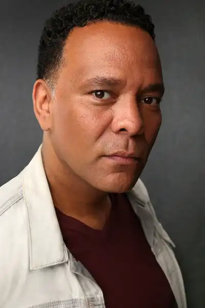 Harry Sutton Jr. headshot