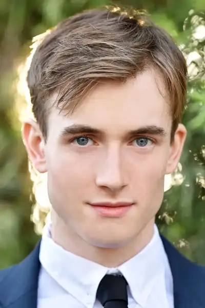 Gig Morton headshot