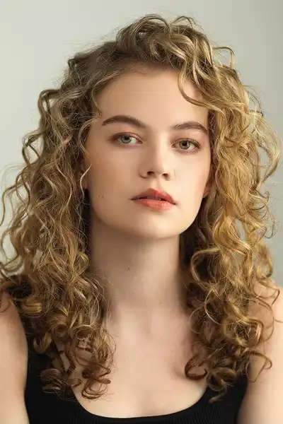 Megan Charpentier headshot